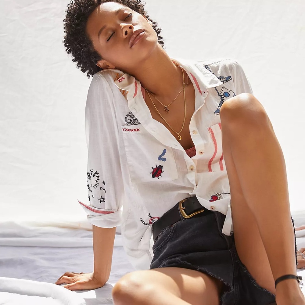 Anthropologie White Red 3/4 Sleeve Button Down Shirt